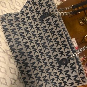 MK Medium tote bag